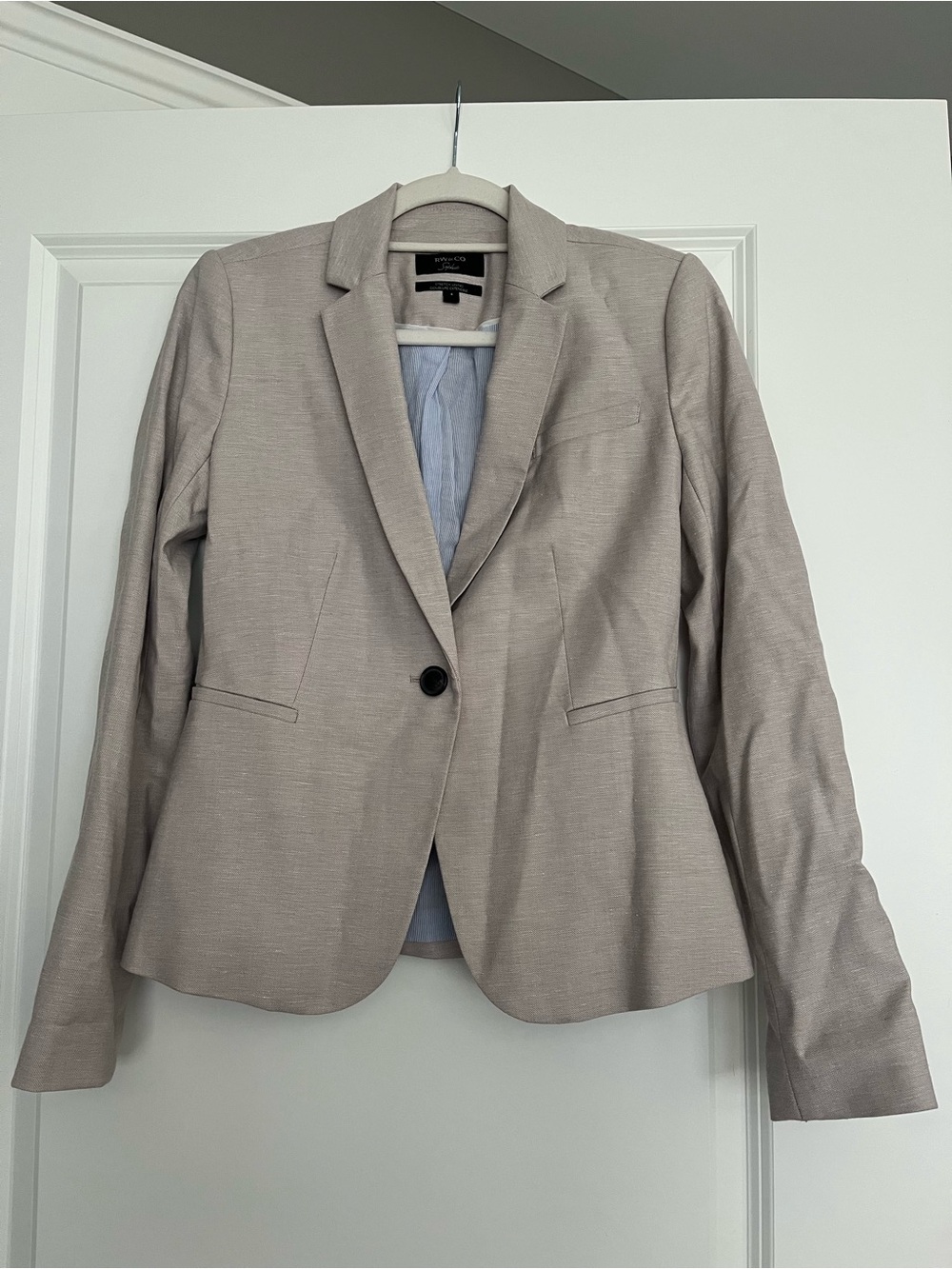 RW&Co Light Taupe Women's Blazer Jacket